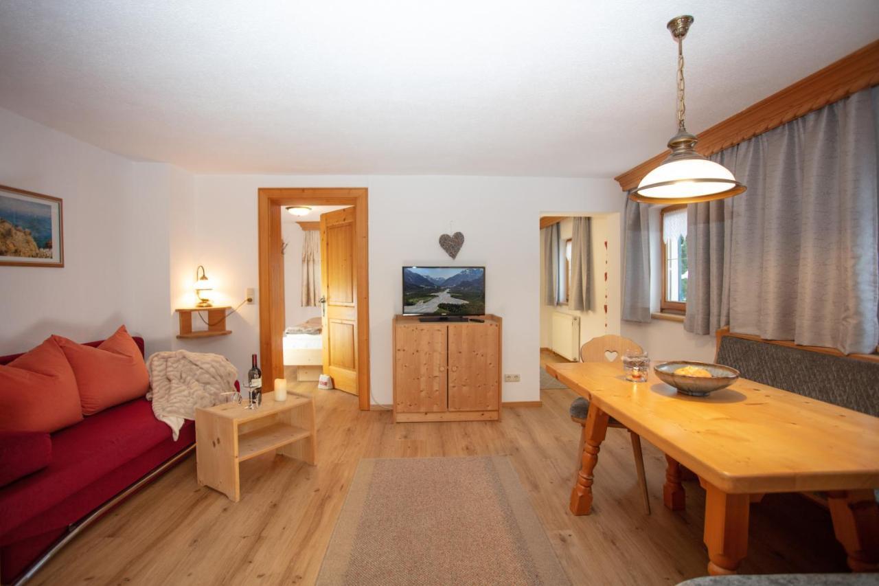 Ferienwohnungen Wolf Holzgau Exterior photo